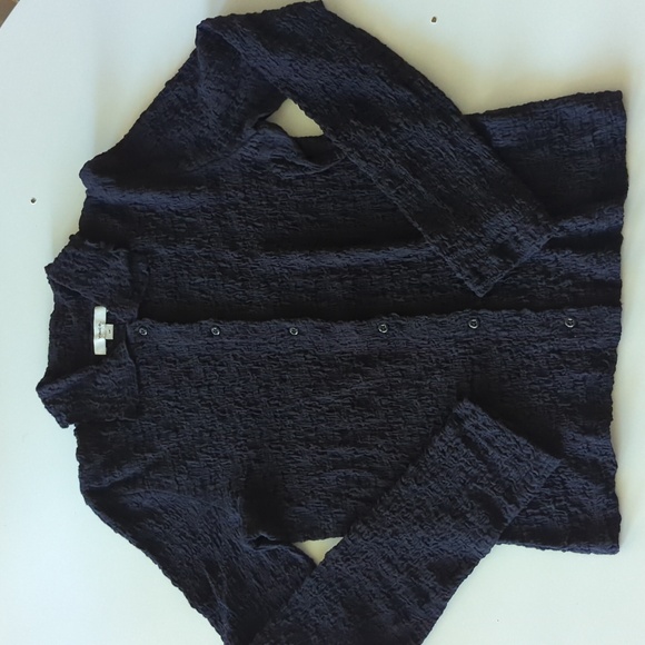 EUC Vince black crinkled black button down S - Picture 2 of 10